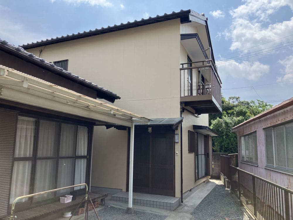 生駒市の外壁塗装をリペイント匠が施工した写真