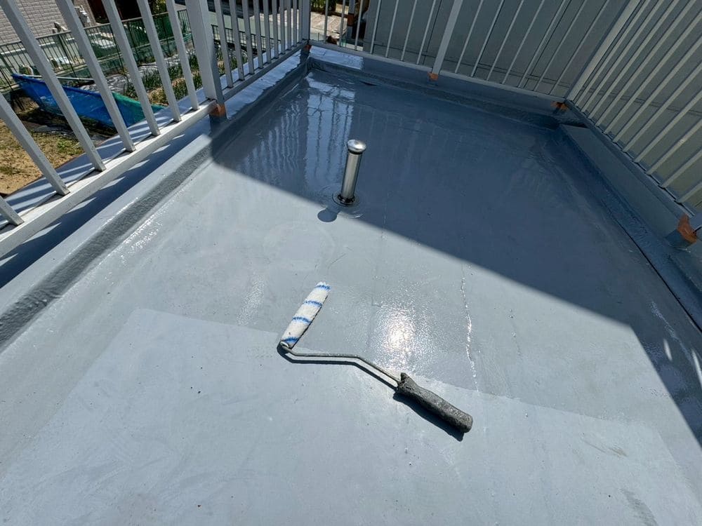 M様(生駒市)_防水_防水(プライマー) 生駒市の防水工事をリペイント匠が施工した写真