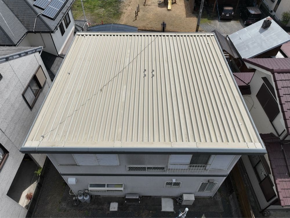 橿原市の屋根塗装をリペイント匠が施工した写真