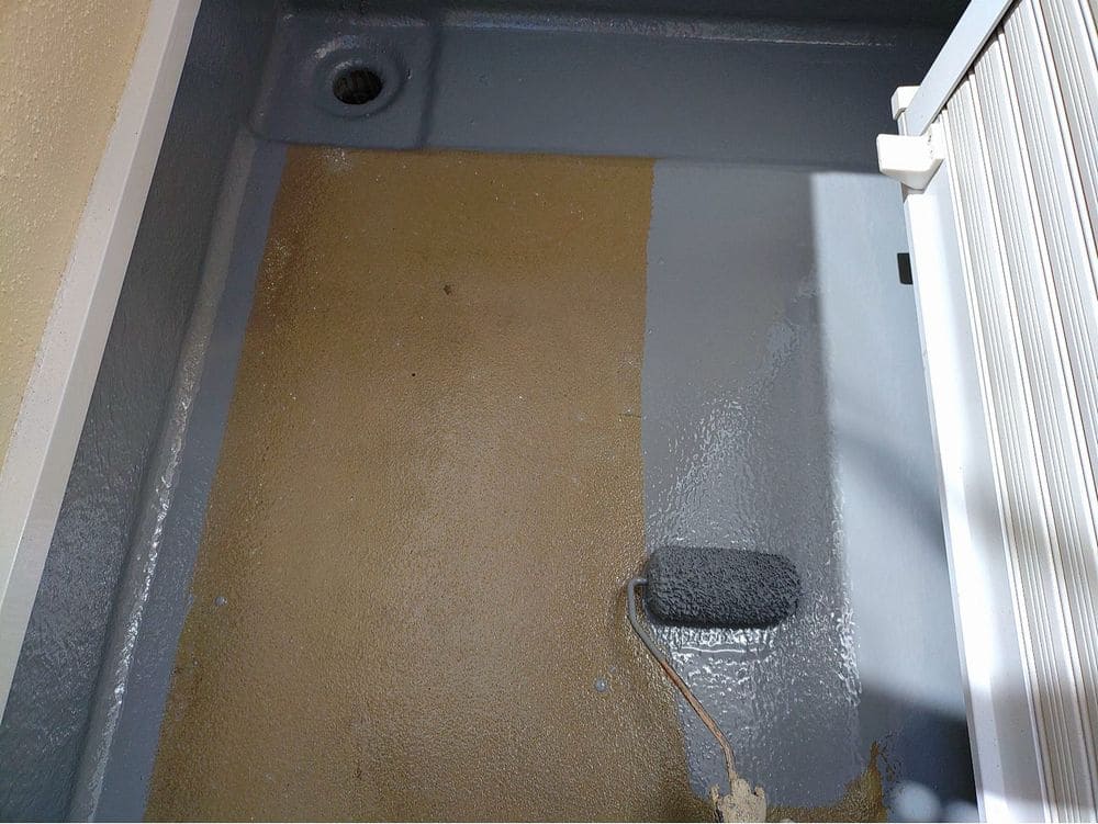 O様(津)防水(トップコート) 奈良市の外壁塗装、防水工事をリペイント匠が施工した写真