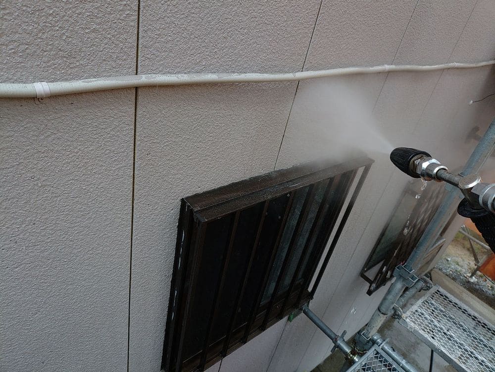 奈良市の外壁塗装、屋根工事をリペイント匠が施工した写真