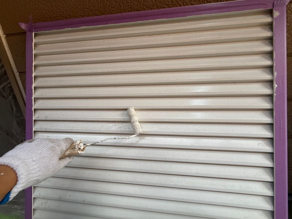 O様(志摩)雨戸(サビ止め) 奈良市の外壁塗装、屋根塗装、屋根工事、防水工事をリペイント匠が施工した写真