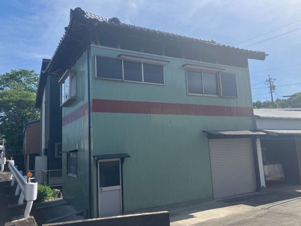 I様(奈良市)施工後_外壁全体 (2) 奈良市の外壁塗装をリペイント匠が施工した写真