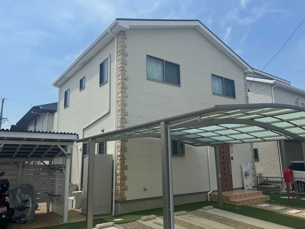 施工前_外壁全体 (2) 生駒市の外壁・屋根塗装、防水工事をリペイント匠が施工した写真