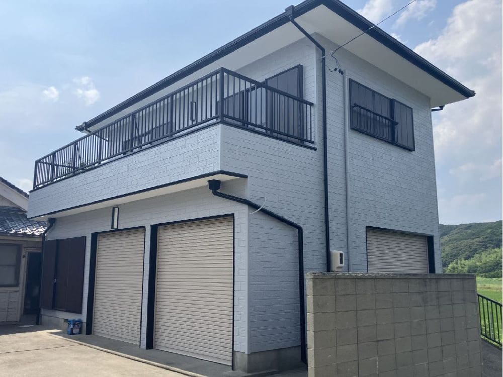 奈良市の外壁塗装、屋根塗装、防水工事をリペイント匠が施工した写真