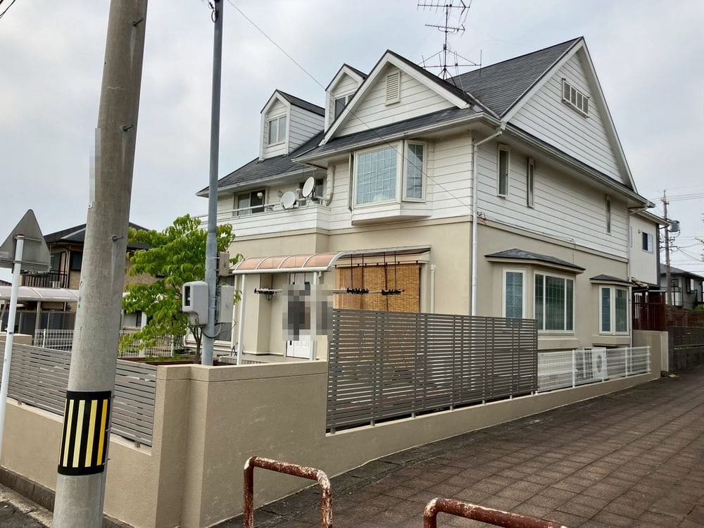 施工前 橿原市の外壁・屋根塗装と防水工事をリペイント匠が施工した写真