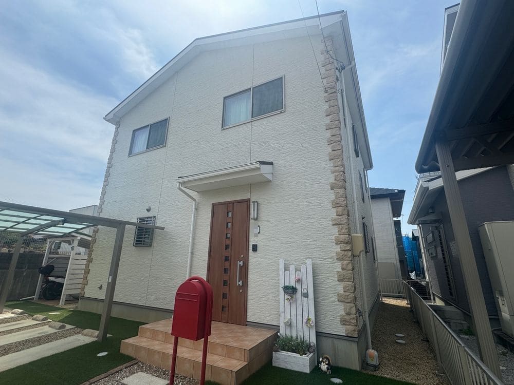 施工前_外壁全体 (3) 生駒市の外壁・屋根塗装、防水工事をリペイント匠が施工した写真