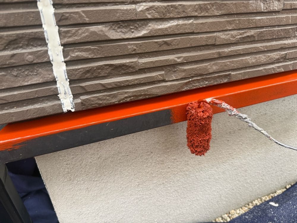 T様(生駒市)水切り_1回目 生駒市の外壁塗装をリペイント匠が施工した写真
