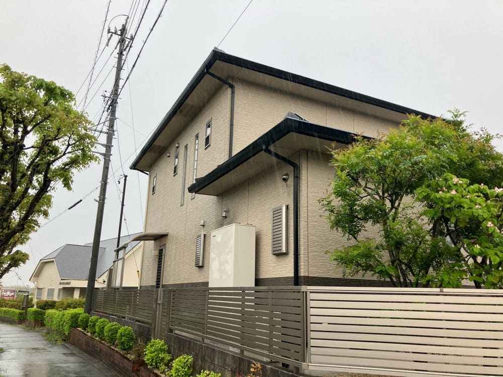 T様(生駒市)外壁_施工前3 生駒市の外壁塗装をリペイント匠が施工した写真
