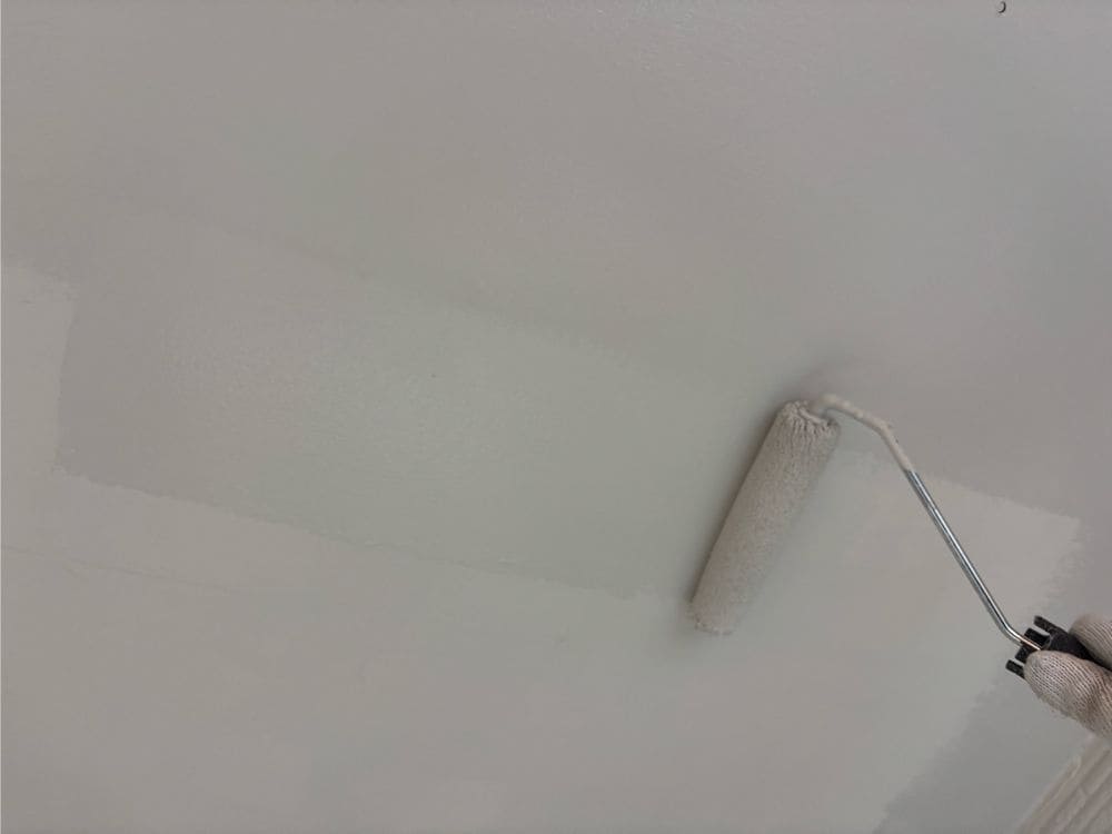 O様(生駒市)軒天_2回目 生駒市の外壁塗装、屋根塗装をリペイント匠が施工した写真