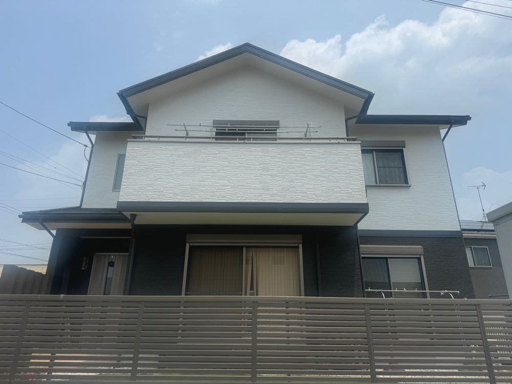 K様(奈良市員弁町)施工写真(編集後) (2) 奈良市の外壁塗装、屋根塗装、防水工事をリペイント匠が施工した写真