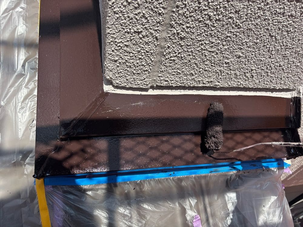 H様(奈良市)水切り(上塗り) 奈良市の外壁塗装と防水工事をリペイント匠が施工した写真
