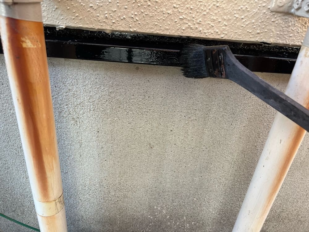 A様(奈良市)水切り_3回目 奈良市の外壁塗装、屋根塗装をリペイント匠が施工した写真