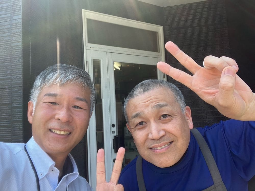O様(生駒市)2ショット 生駒市|塗装でイメチェン|決め手の言葉は・手塗りで20年前の我が家に元通り