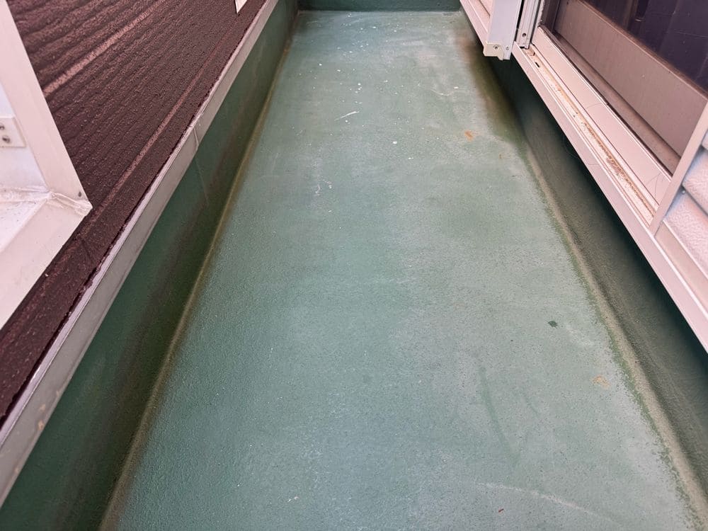 T様(生駒市)防水_施工前 生駒市の防水工事をリペイント匠が施工した写真