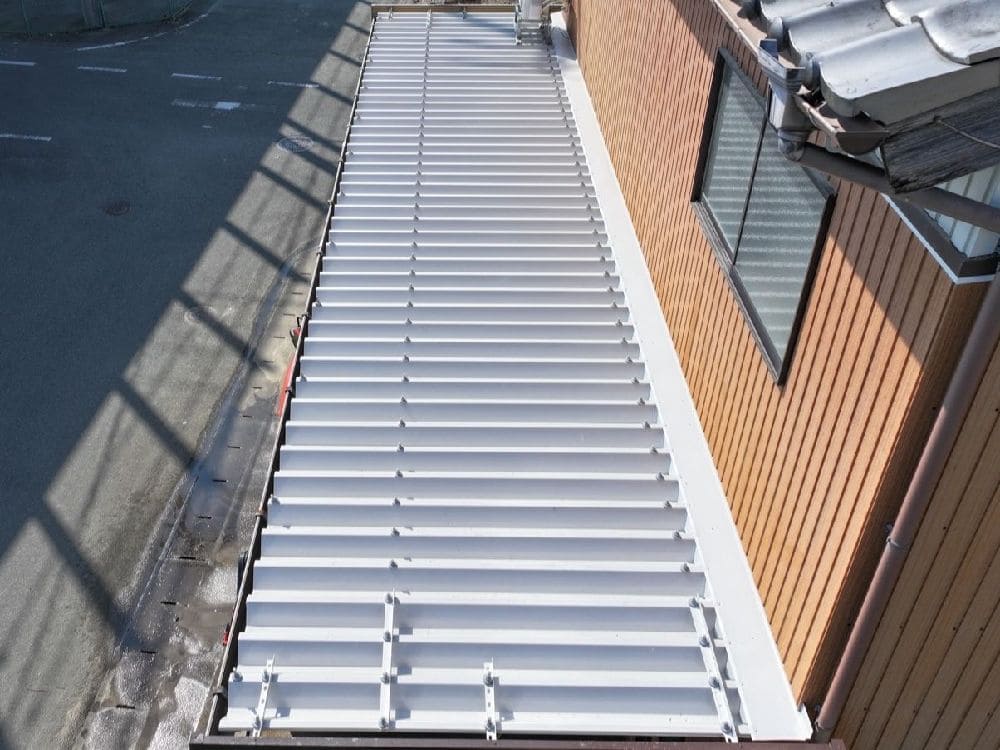 M様(津)_施工後_屋根全体 奈良市の外壁塗装、屋根塗装をリペイント匠が施工した写真