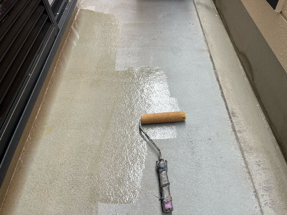 A様(奈良市)防水_プライマー 奈良市の防水工事をリペイント匠が施工した写真