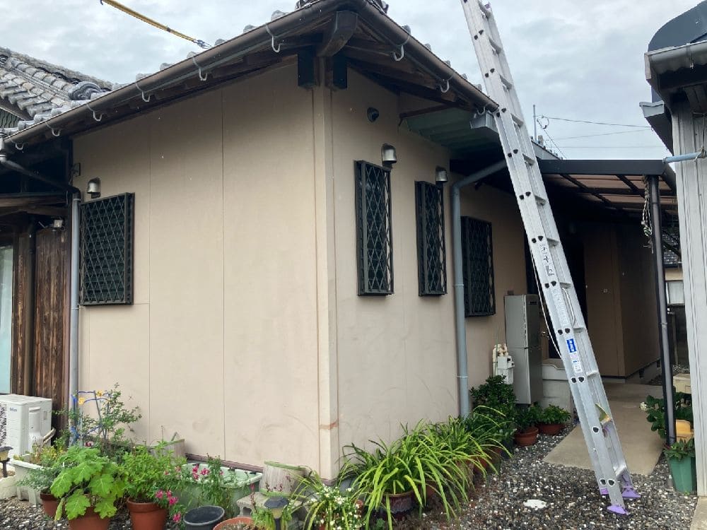 M様(津)施工前_外壁全体 奈良市の外壁塗装、屋根塗装をリペイント匠が施工した写真