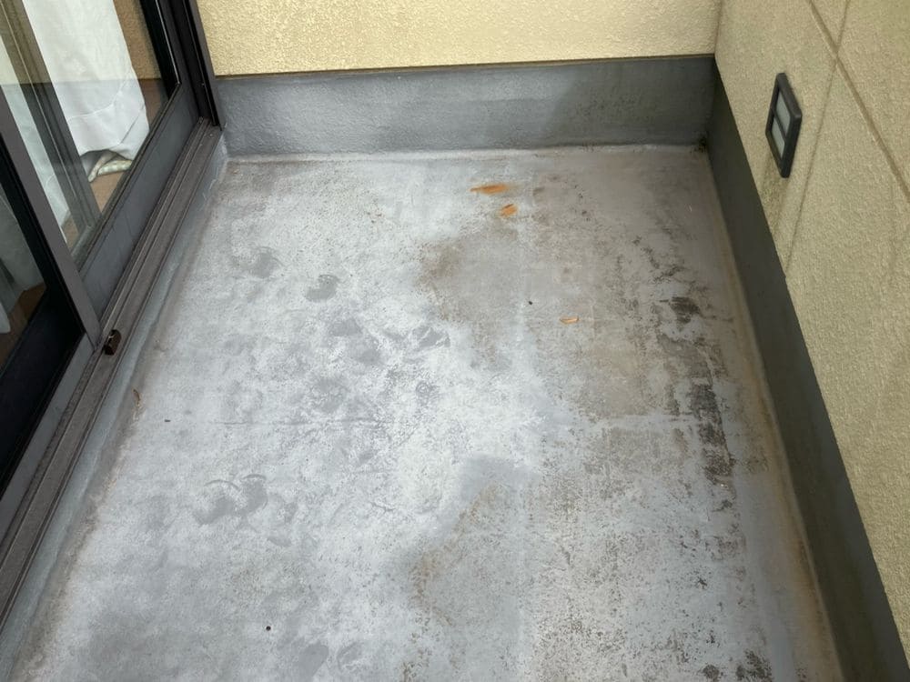 K様奈良市半田_防水(施工前) 奈良市の外壁塗装、屋根塗装、防水工事をリペイント匠が施工した写真