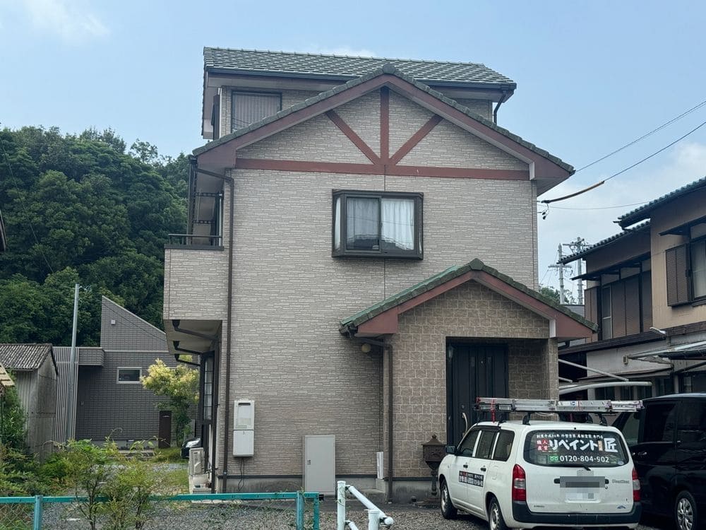 施工前_外壁全体 奈良市の外壁塗装と防水工事をリペイント匠が施工した写真