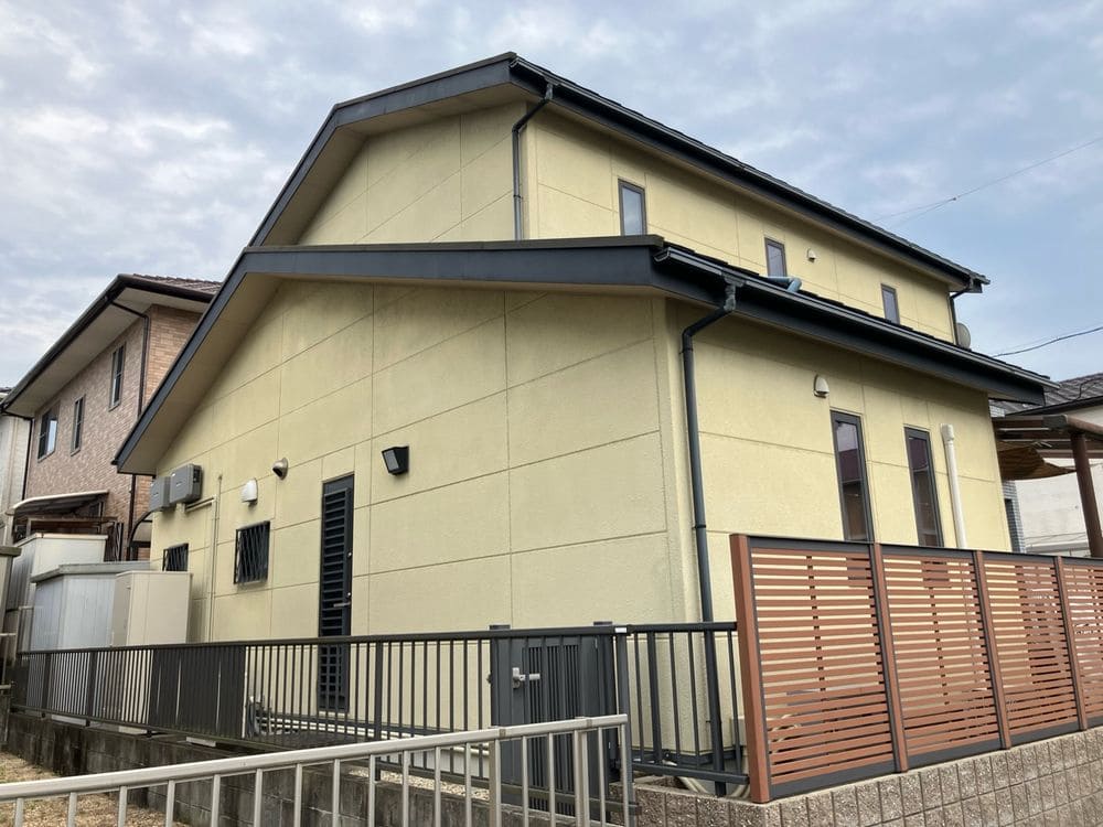 K様奈良市半田施工前_外壁全体 奈良市の外壁塗装、屋根塗装、防水工事をリペイント匠が施工した写真