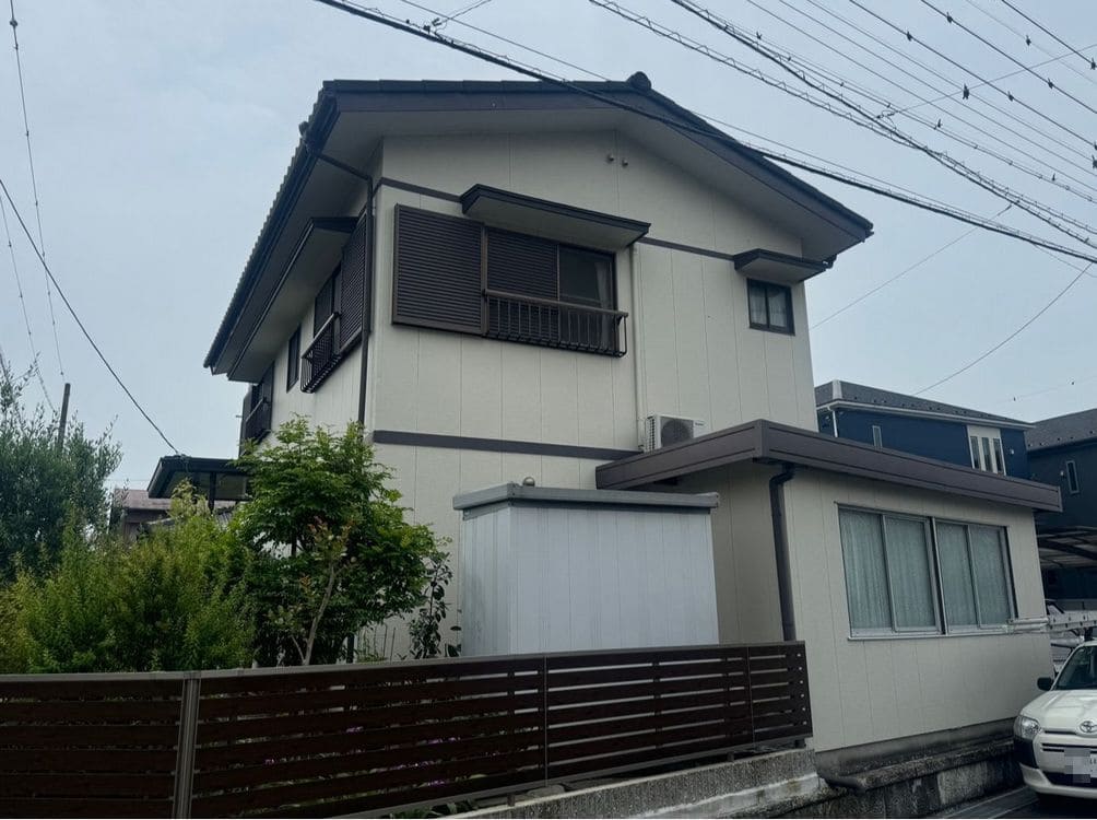 奈良市_Y様_施工前_外壁全体 (2) 奈良市の外壁塗装をリペイント匠が施工した写真