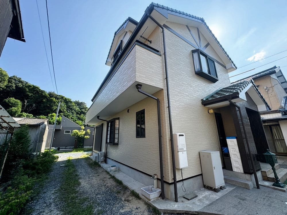施工後_外壁全体 (3) 奈良市の外壁塗装と防水工事をリペイント匠が施工した写真
