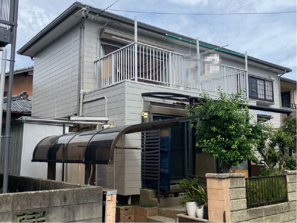 I様(津)施工後_外壁全体 (2) 奈良市の外壁塗装、屋根塗装をリペイント匠が施工した写真