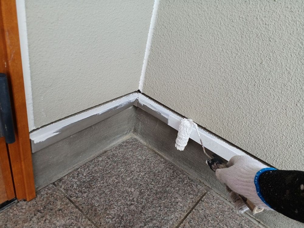 T様(三重郡)水切り_1回目 奈良市の外壁・屋根塗装をリペイント匠が施工した写真