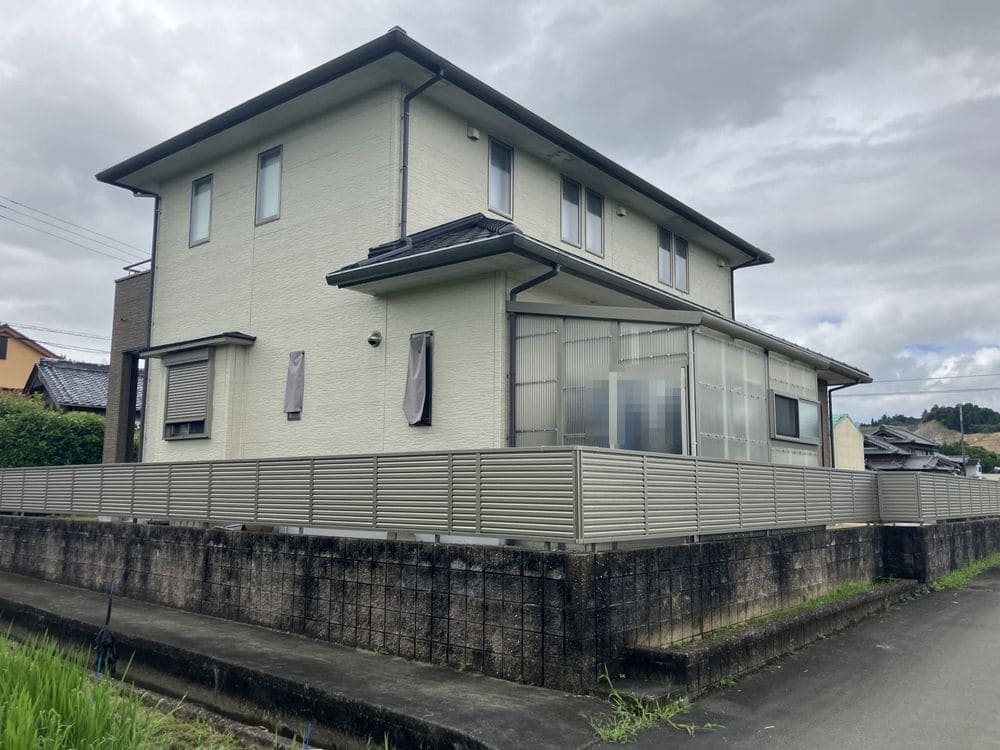 施工前_外壁全体 (3) 生駒市で外壁塗装をリペイント匠が施工した写真