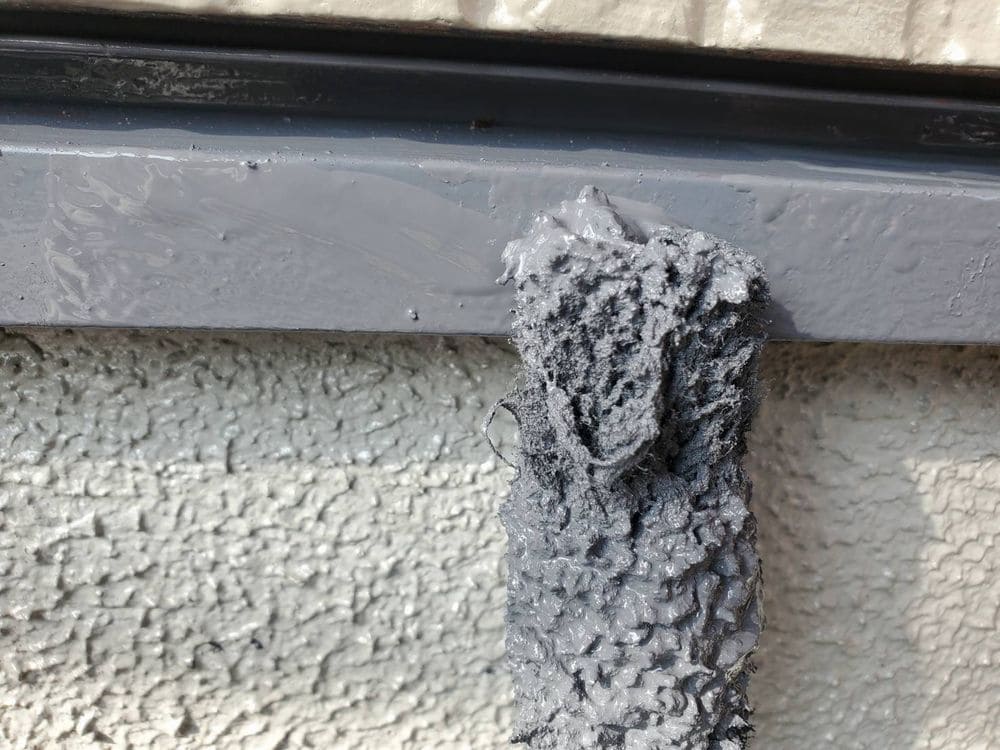 H様(生駒市)水切り_3回目 生駒市の外壁・屋根塗装をリペイント匠が施工した写真