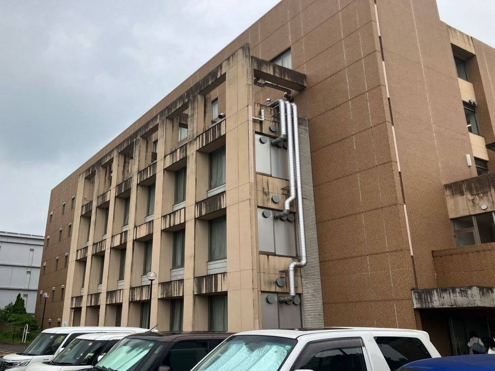 K大学様(奈良市)施工前 奈良市の外壁塗装をリペイント匠が施工した写真
