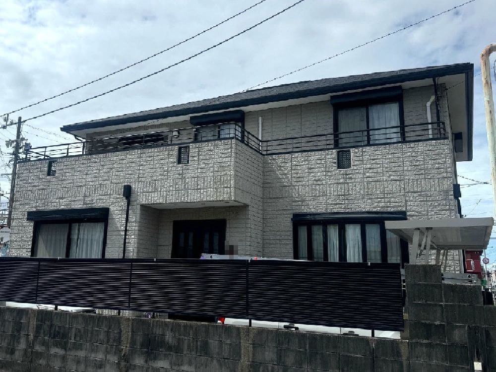 U様(四日市)施工前_外壁全体 奈良市の外壁塗装、屋根塗装をリペイント匠が施工した写真