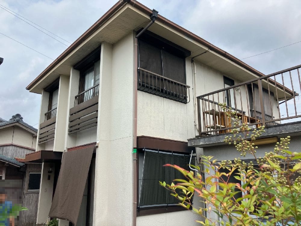 U様(志摩)施工前_外壁全体 奈良市の外壁塗装、屋根塗装をリペイント匠が施工した写真