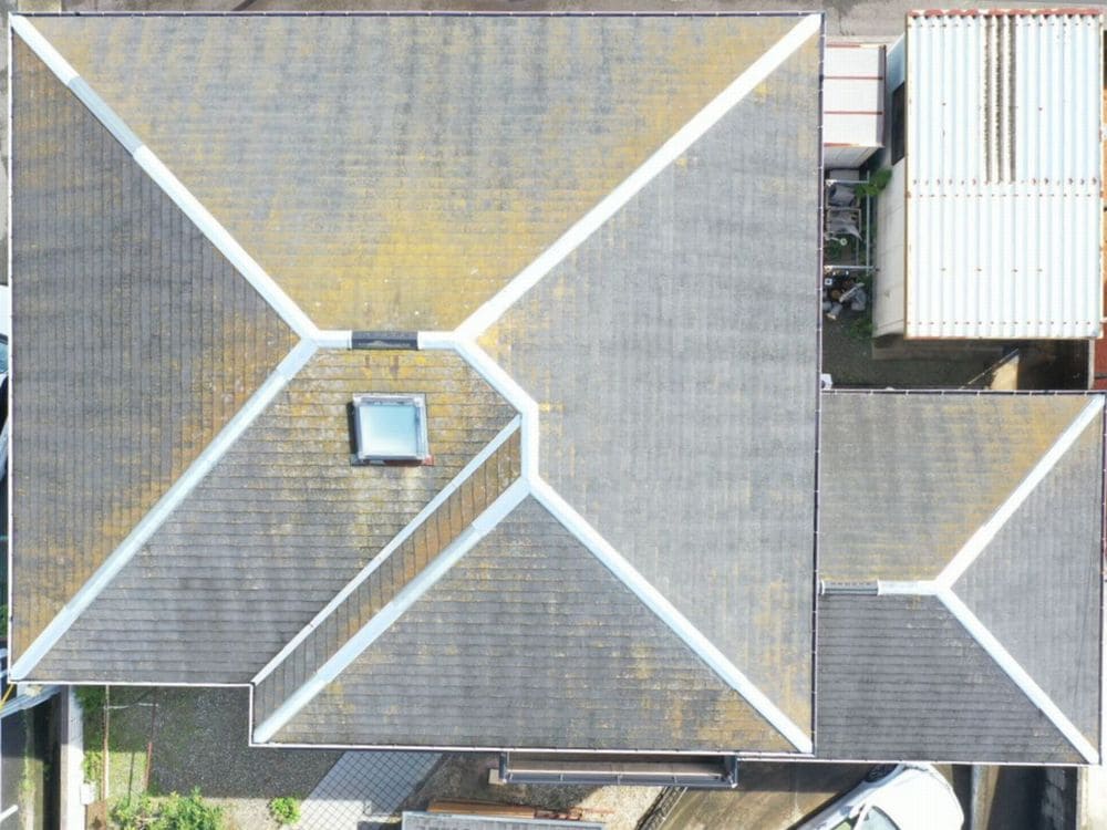 O様(奈良市)_施工前_屋根全体 奈良市の外壁塗装、屋根塗装をリペイント匠が施工した写真