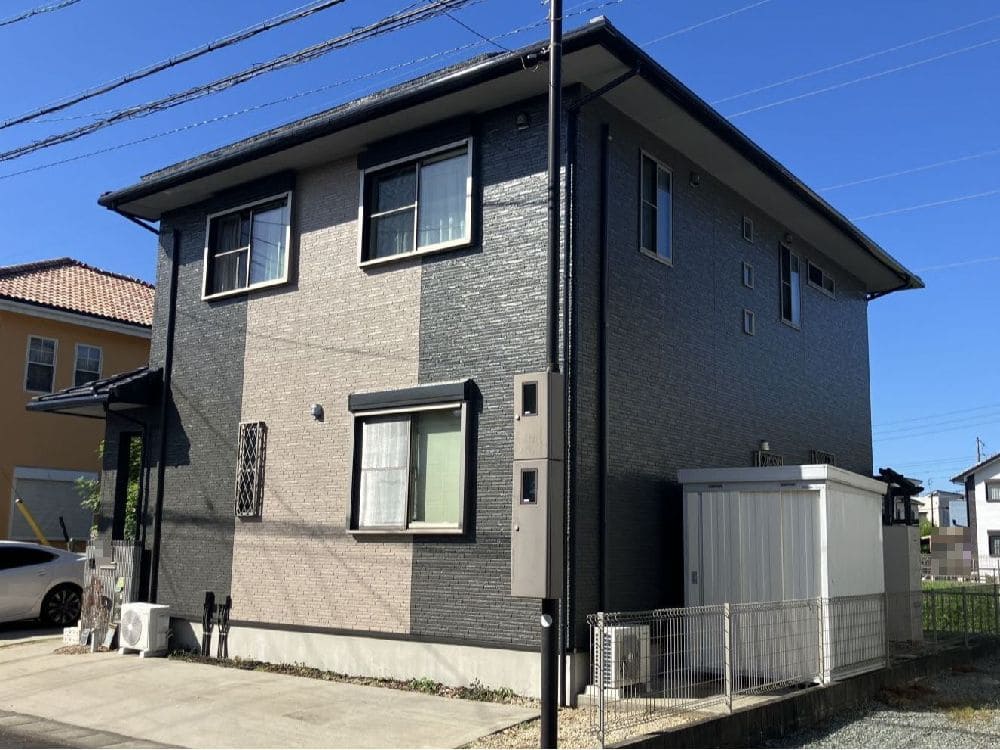 M様(津)施工後_外壁全体 (3) 奈良市の外壁塗装、防水工事をリペイント匠が施工した写真