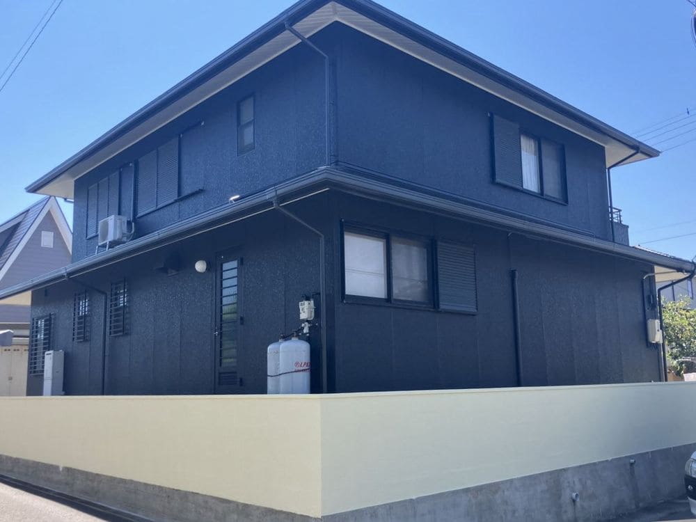 O様(奈良市)施工後_外壁全体 (2) 奈良市の外壁塗装、屋根塗装をリペイント匠が施工した写真