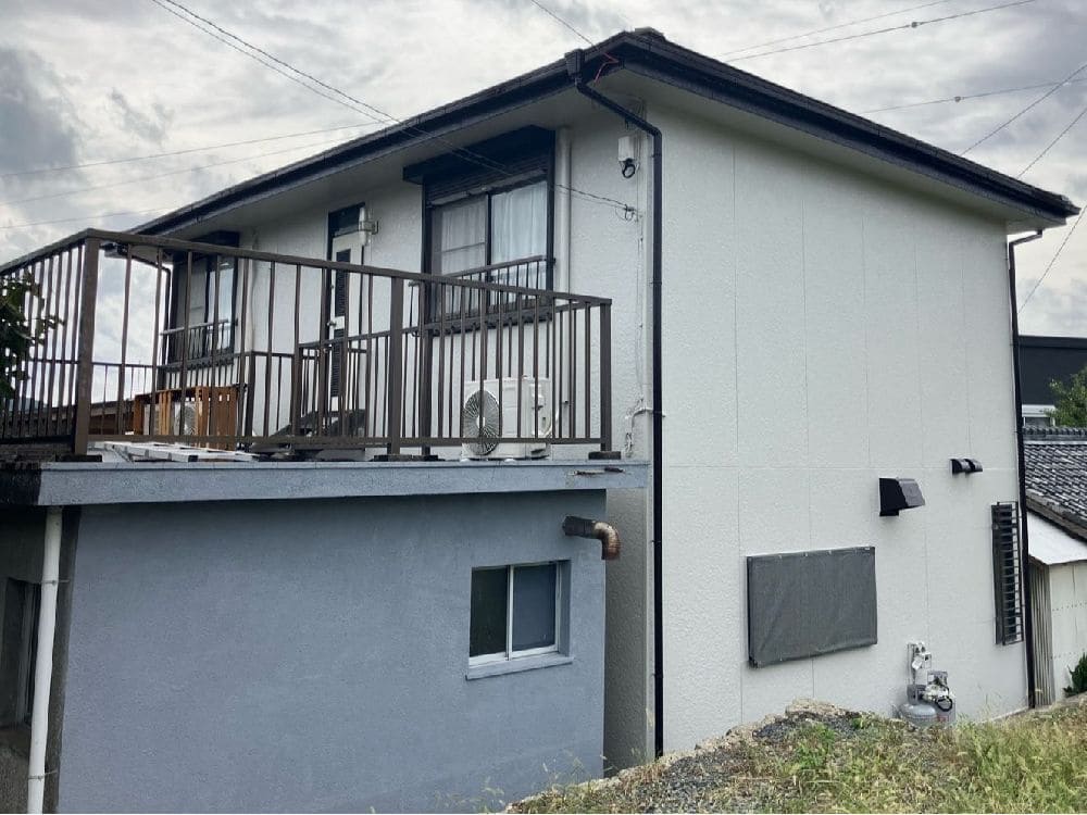 U様(志摩)施工後_外壁全体 (2) 奈良市の外壁塗装、屋根塗装をリペイント匠が施工した写真