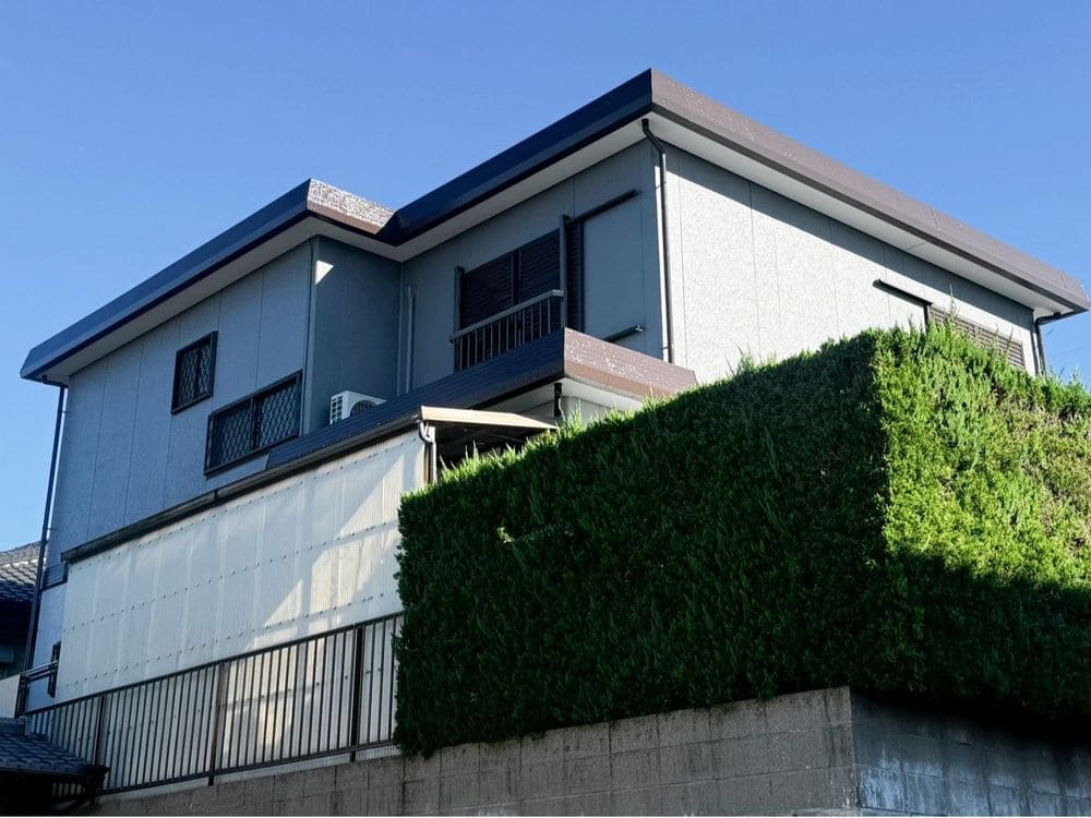 F様(奈良市三滝台)_施工後_外壁全体 (2) 奈良市の外壁塗装、屋根塗装をリペイント匠が施工した写真