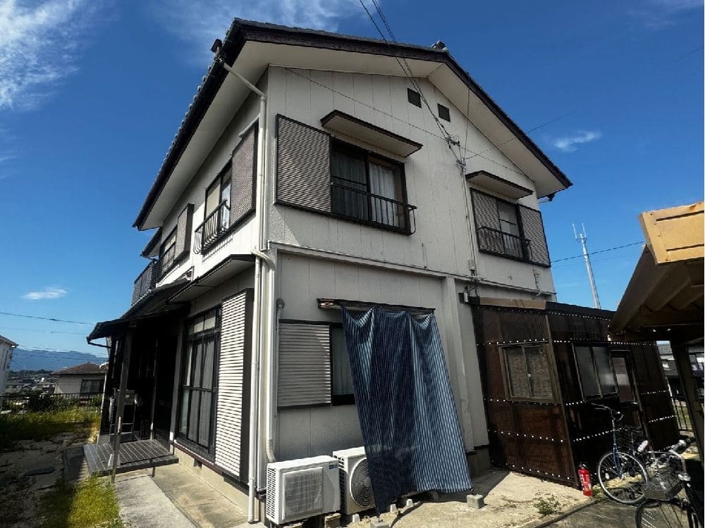 O様(四日市)施工前_外壁全体 (2) 奈良市の外壁塗装をリペイント匠が施工した写真
