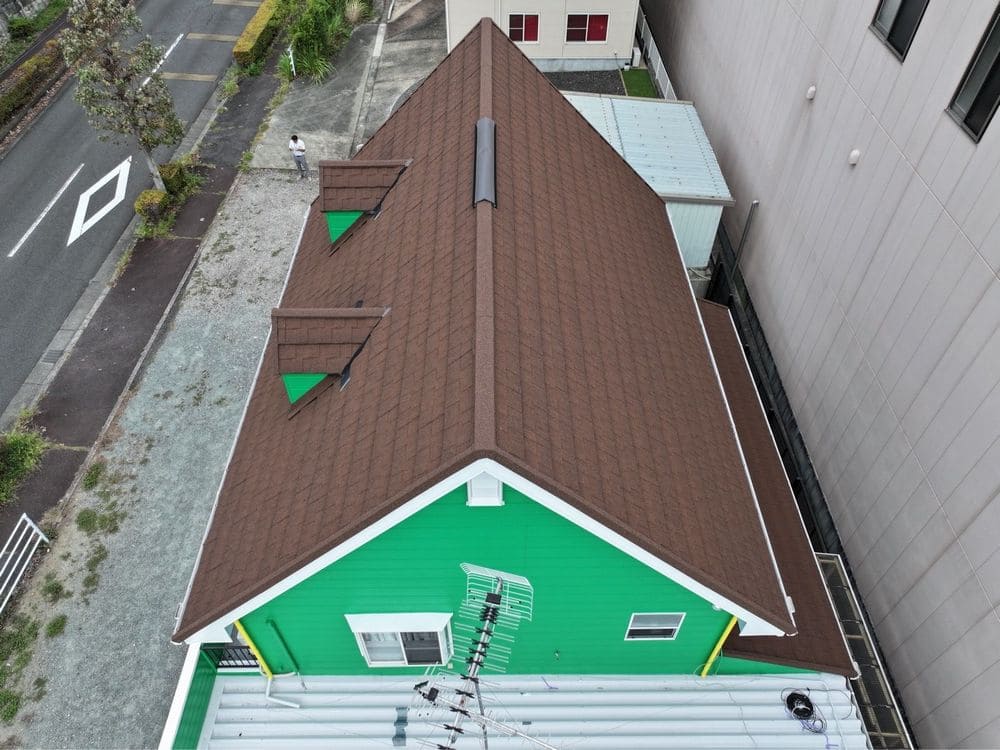 M様(奈良市久居一色町)施工後_屋根全体 奈良市の外壁塗装、屋根工事をリペイント匠が施工した写真