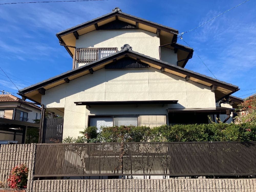 K様(津)施工後_外壁全体 (12) 奈良市で外壁塗装をリペイント匠が施工した写真