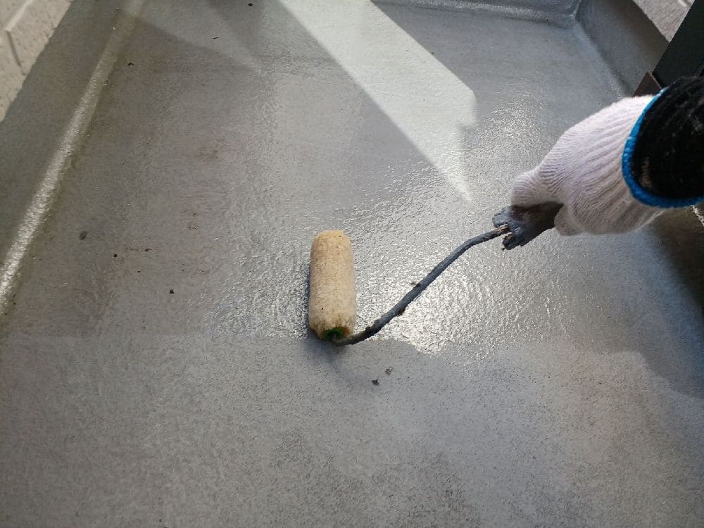Y様(四日市)防水(プライマー) 奈良市の外壁塗装、防水工事をリペイント匠が施工した写真