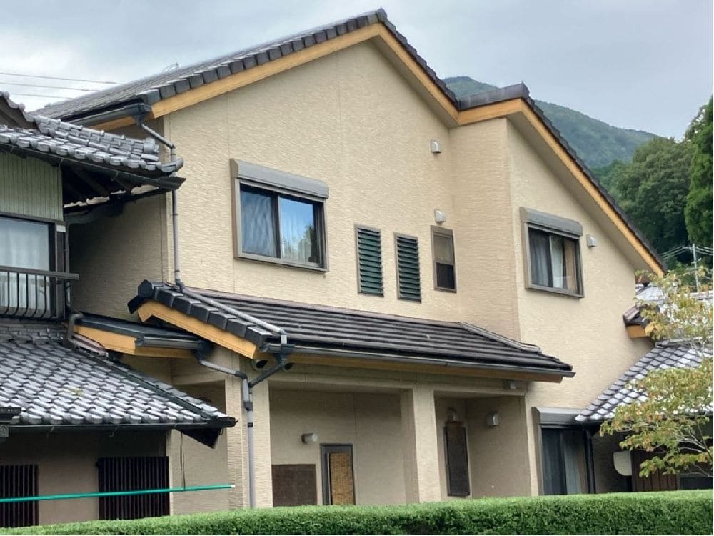 奈良市の外壁塗装をリペイント匠が施工した写真