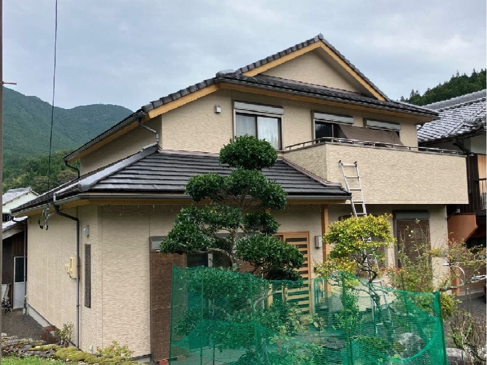 奈良市の外壁塗装をリペイント匠が施工した写真