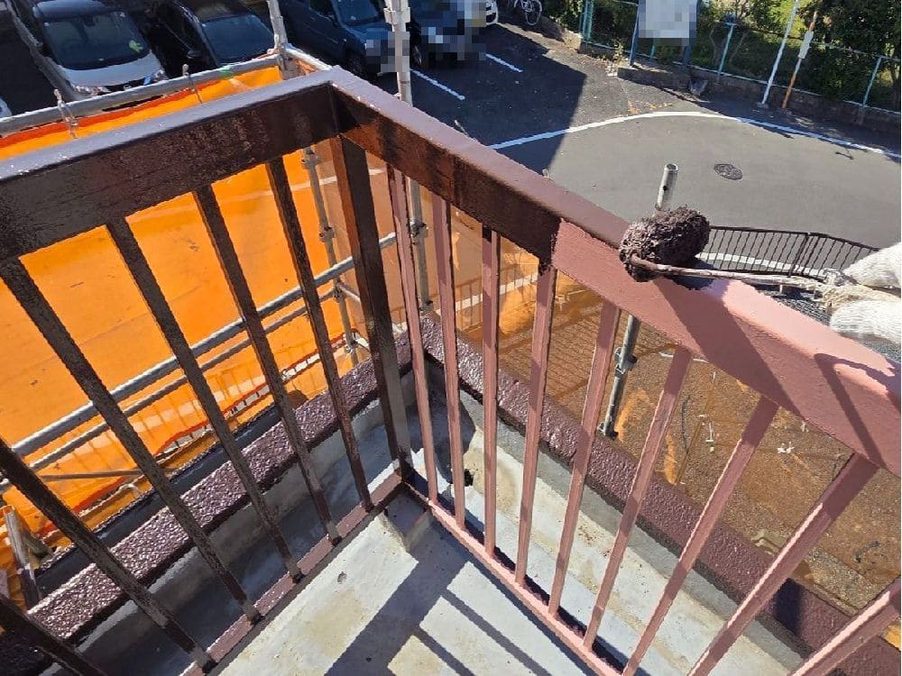I様(四日市)中塗り 奈良市の外壁塗装、防水工事をリペイント匠が施工した写真