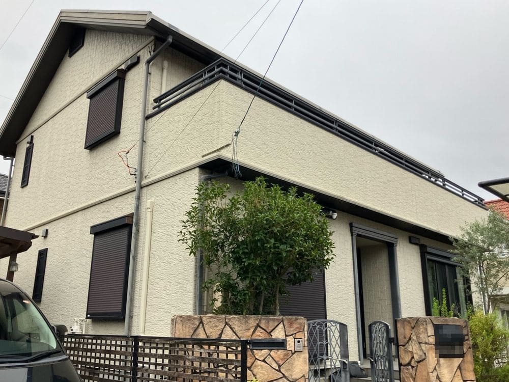 O様(奈良市半田)_施工前_外壁全体 奈良市の外壁塗装、屋根塗装をリペイント匠が施工した写真