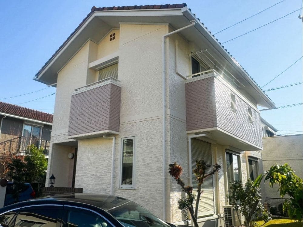 Y様(四日市)施工後_外壁全体 (3) 奈良市の外壁塗装、防水工事をリペイント匠が施工した写真