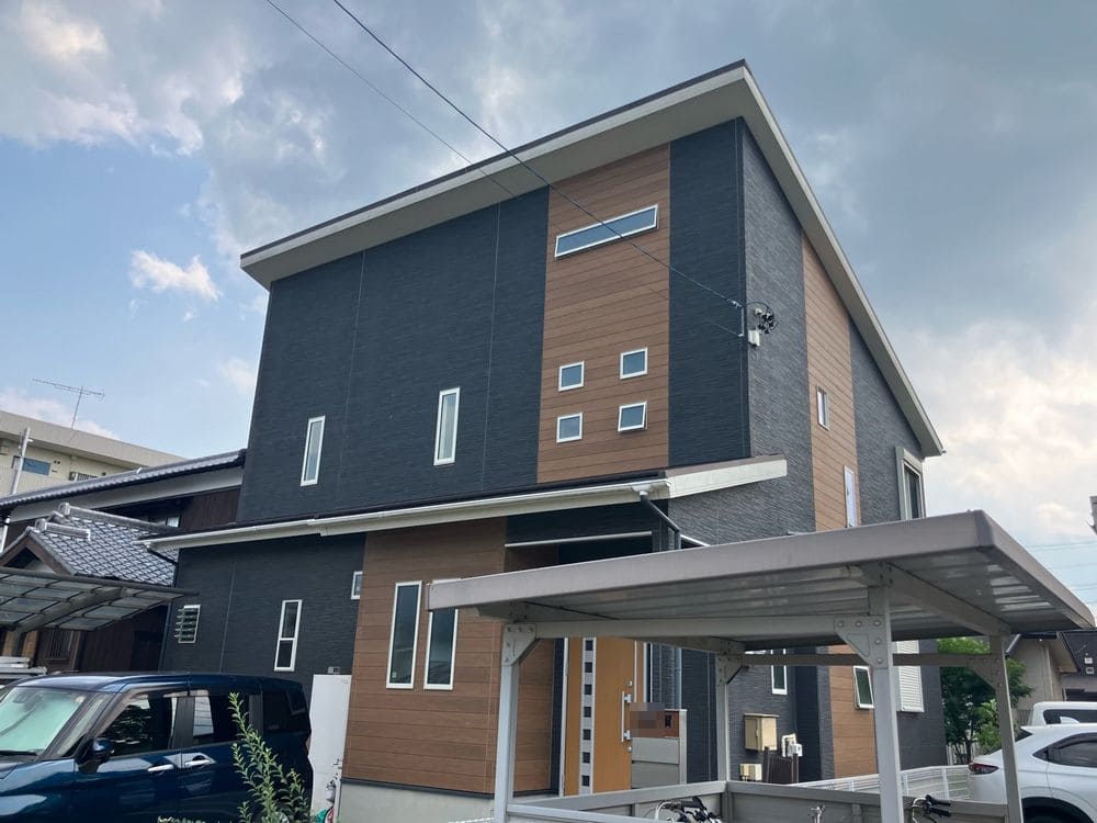 施工前_外壁全体 (2) 奈良市で外壁塗装と防水工事をリペイント匠が施工した写真