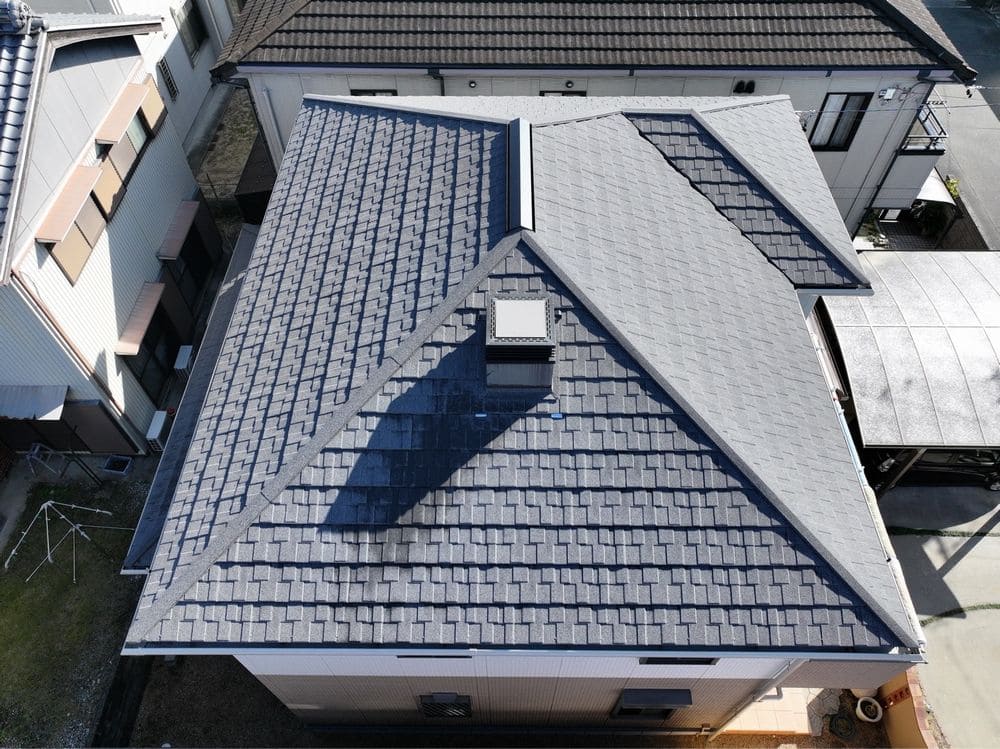 施工後_屋根全体 生駒市で外壁塗装と屋根工事をリペイント匠が施工した写真
